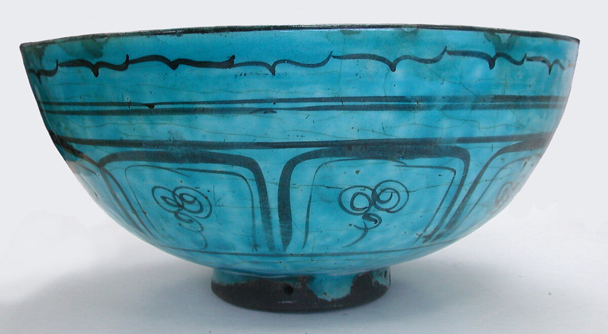 Bowl, Stonepaste; painted in black under turquoise glaze, incised (Kubachi ware)