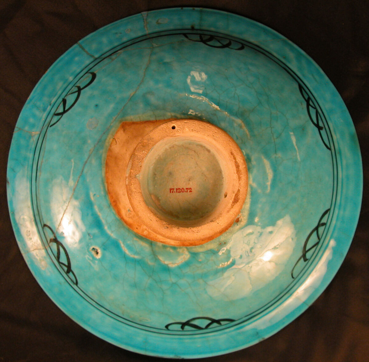 Dish, Stonepaste; painted in black under a turquoise glaze, incised (Kubachi ware)