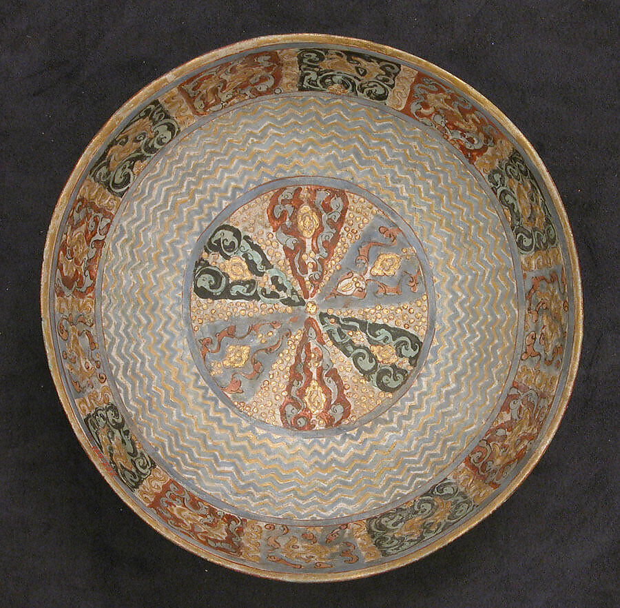 Bowl, Stonepaste; polychrome inglaze and overglaze painted and gilded (mina'i) 