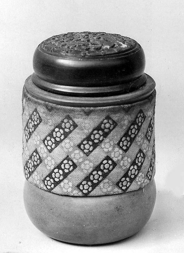 Cricket pot, Renpō (Japanese,), Pottery with brown wood cover (Bizen ware), Japan 