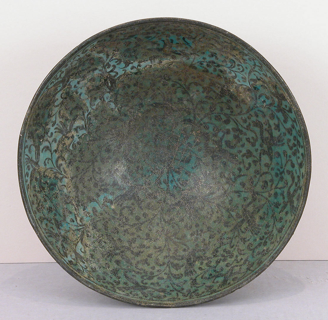 Bowl, Stonepaste; underglaze painted 