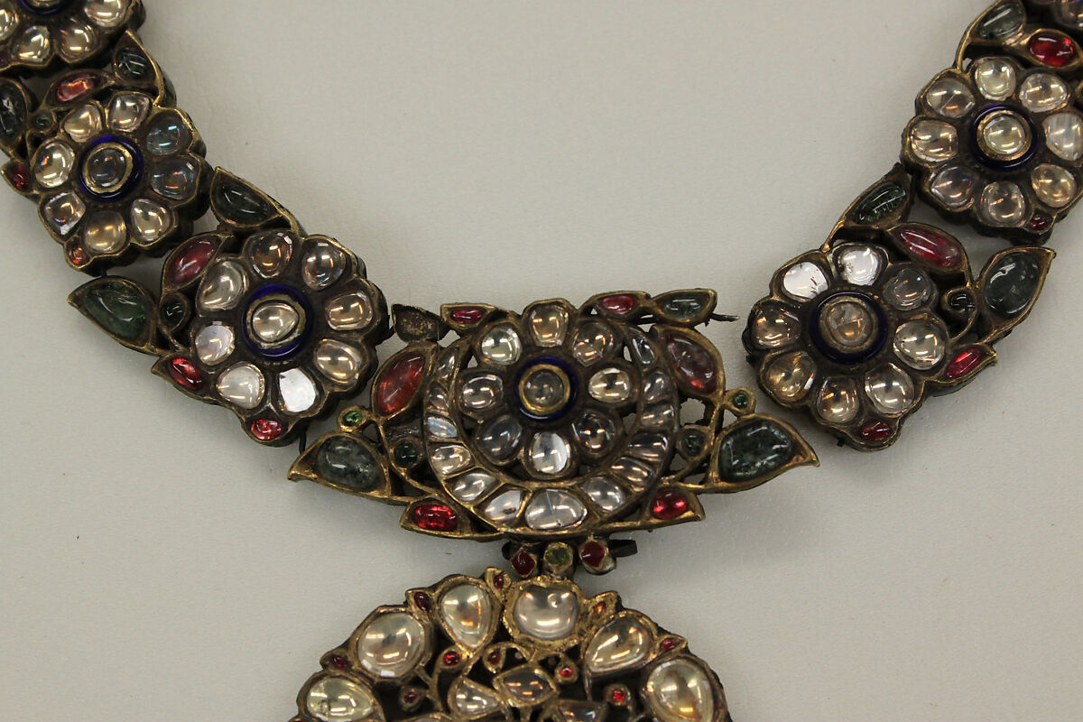Necklace, Gold, enamel, silk