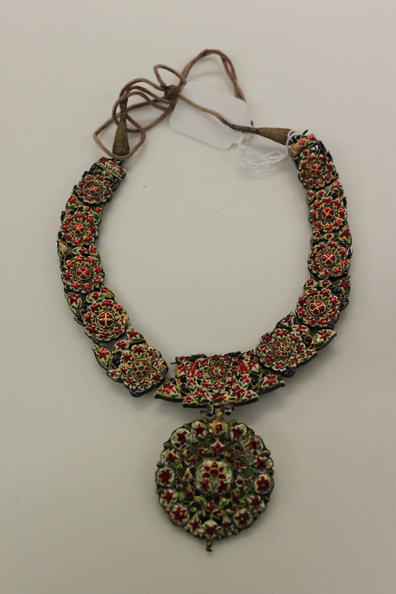 Necklace, Gold, enamel, silk