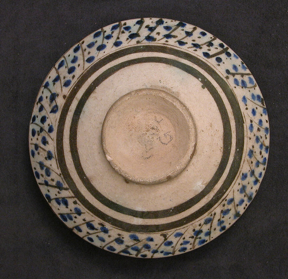 Bowl, Stonepaste; underglaze painted (Sultanabad ware)