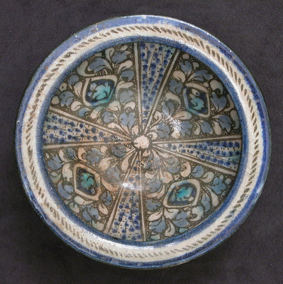 Bowl, Stonepaste; underglaze painted (Sultanabad ware) 
