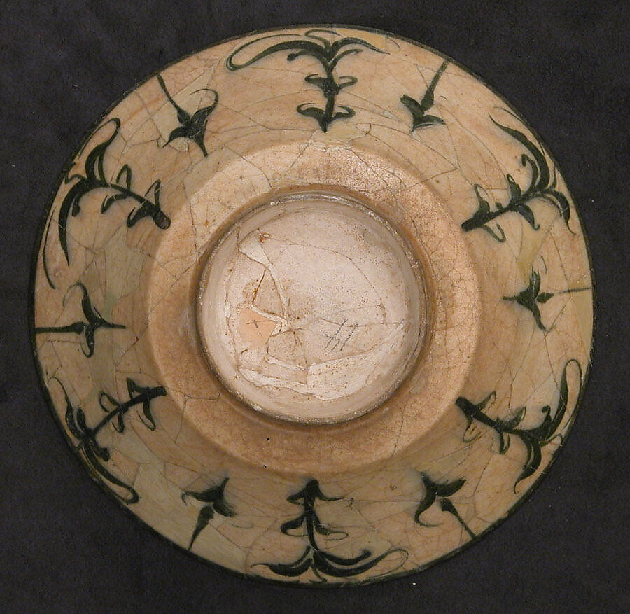 Bowl, Stonepaste; underglaze painted