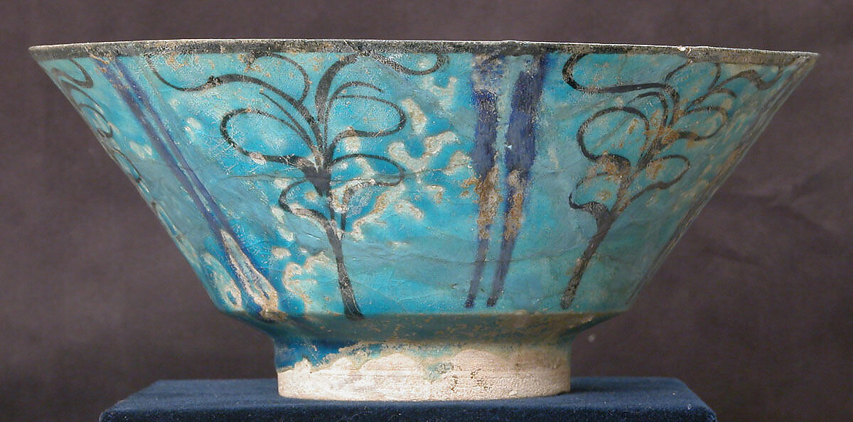 Bowl, Stonepaste; underglaze painted