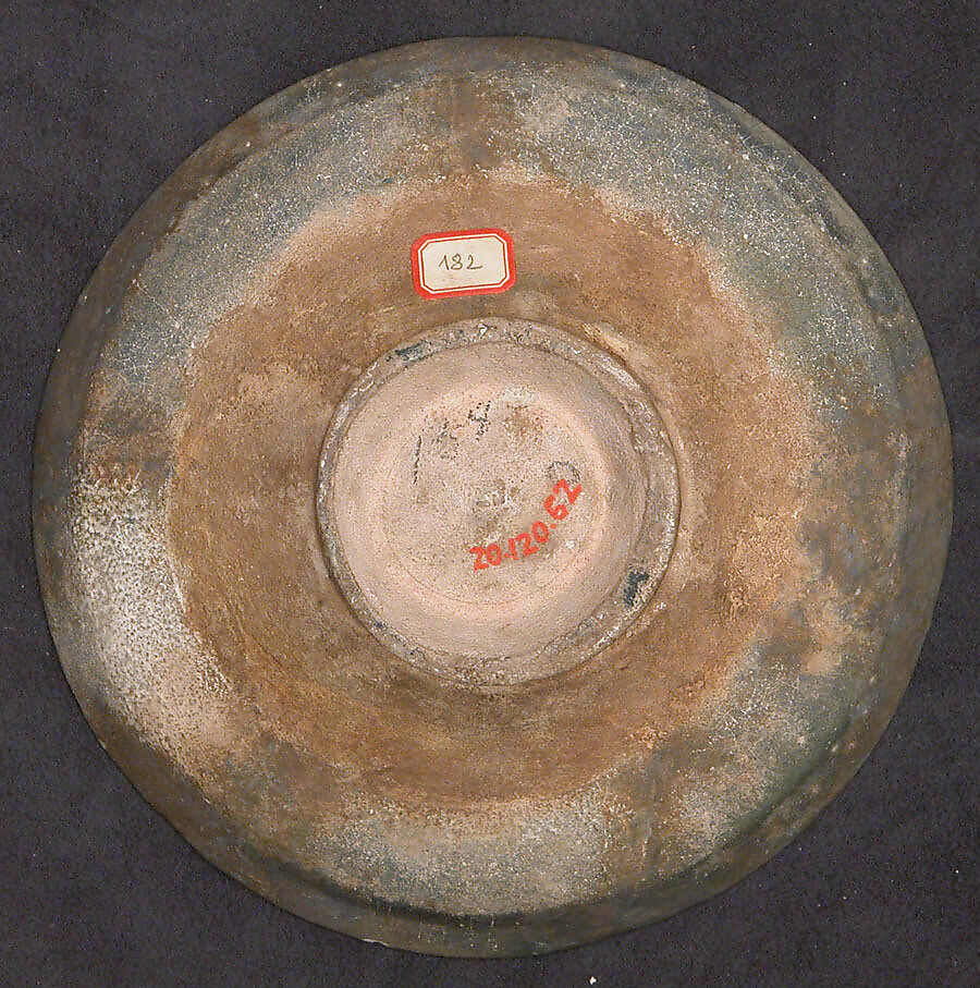 Dish, Stonepaste; glazed and inglaze painted