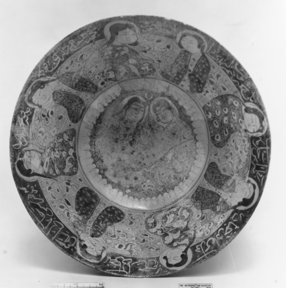 Bowl, Stonepaste; luster-painted