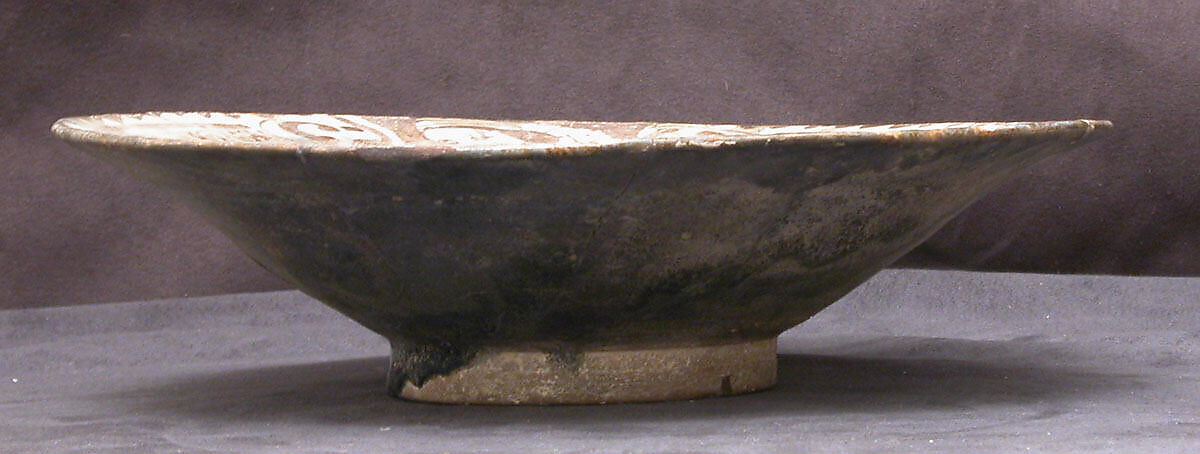 Dish, Stonepaste; luster-painted