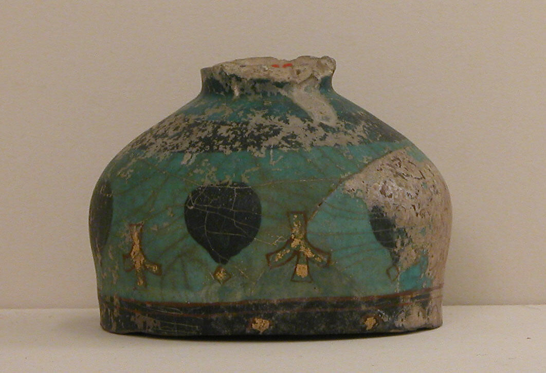 Bowl, Stonepaste; overglaze painted and gilded (lajvardina) 