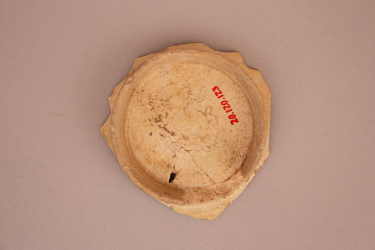 Fragment of a Mina'i Bowl, Stonepaste; overglaze painted (mina'i)