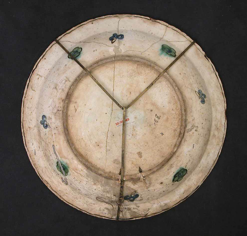 Dish, Stonepaste; underglaze painted