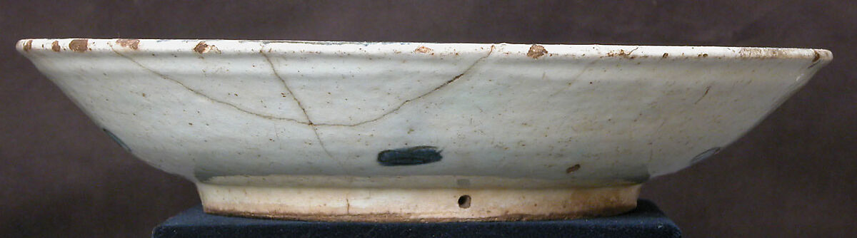 Dish, Stonepaste; underglaze painted