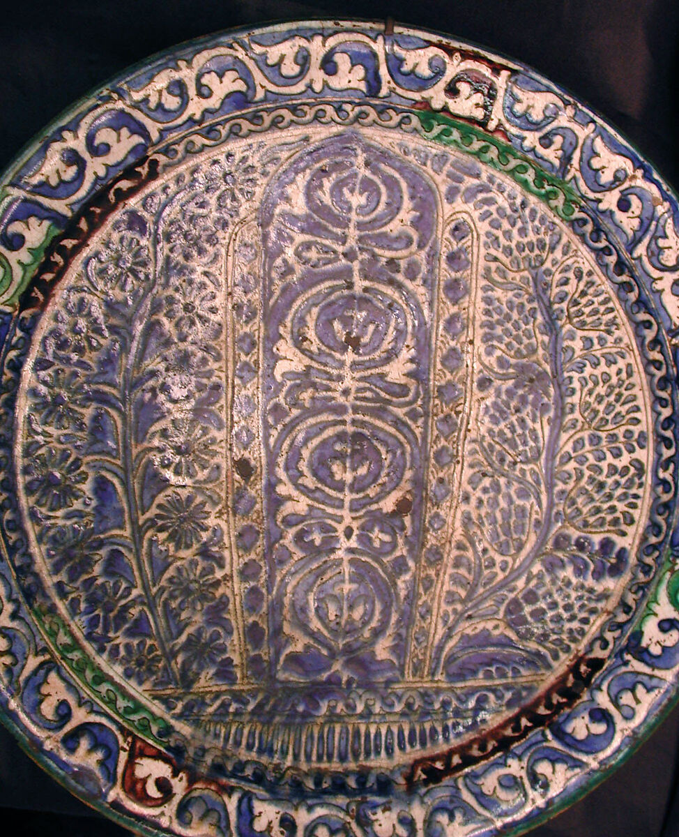 Dish, Stonepaste; underglaze painted 