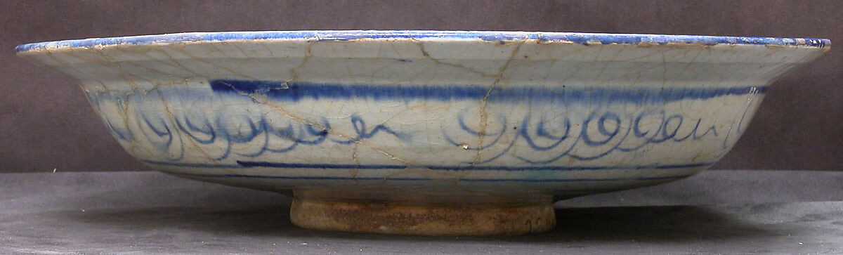 Dish, Stonepaste; underglaze painted