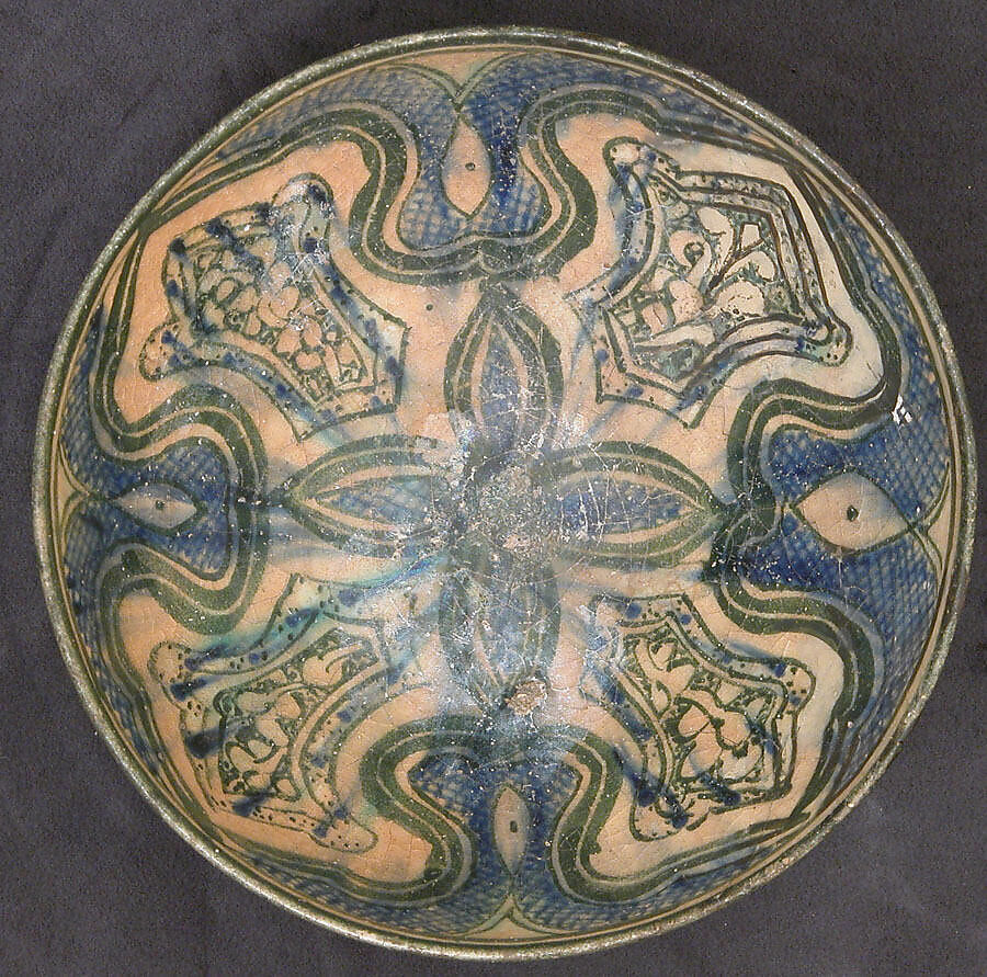 Dish, Stonepaste; underglaze painted 