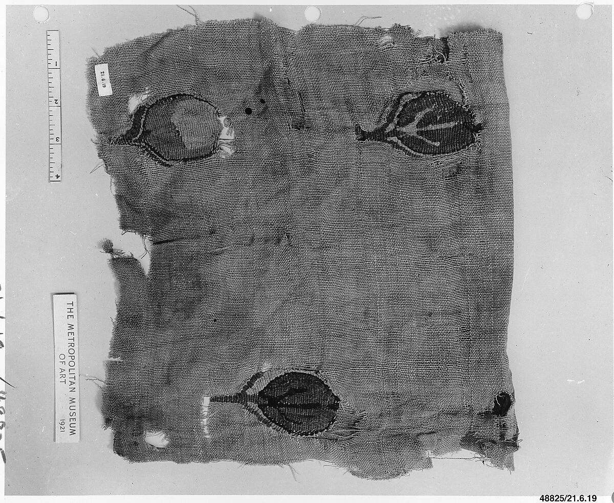 Textile Fragment, Linen, wool; tapestry woven
