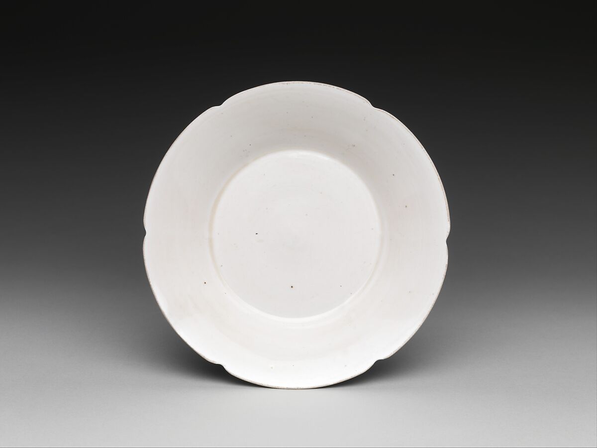 Dish with Scalloped Rim, Porcelain with ivory glaze (Ding ware), China 