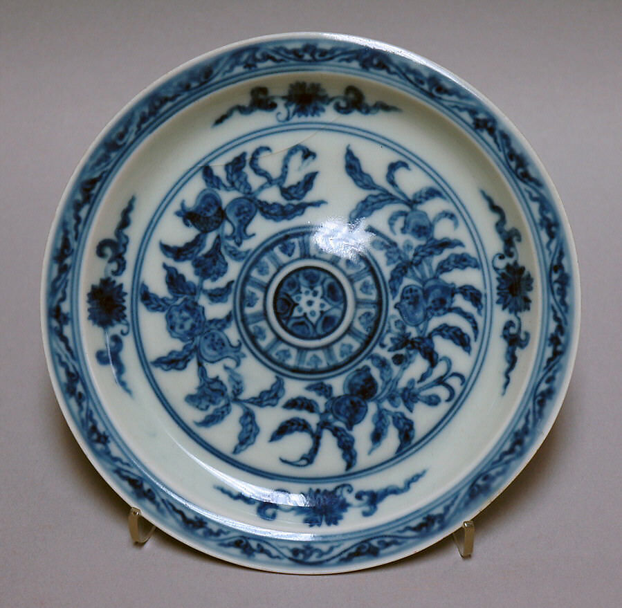 Saucer with pomegranates and peaches, Porcelain painted in underglaze cobalt blue (Jingdezhen ware), China 