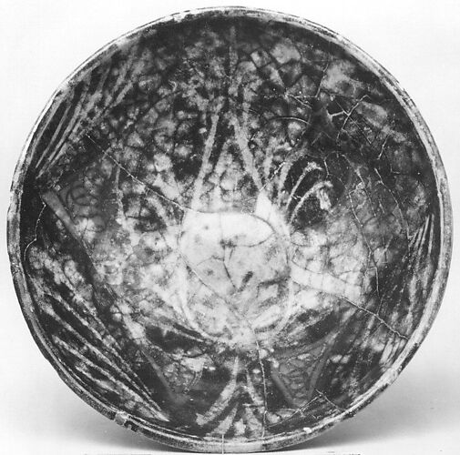 Ruby Luster Bowl with Large Palmette
