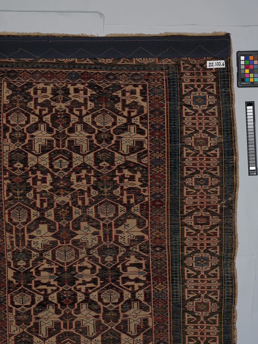 Kufesque-Border Lattice Shirvan Rug, Wool (warp, weft and pile); symmetrically knotted pile