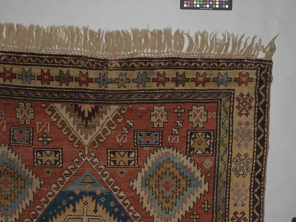 Carpet, Wool (warp, weft and pile); symmetrically knotted pile