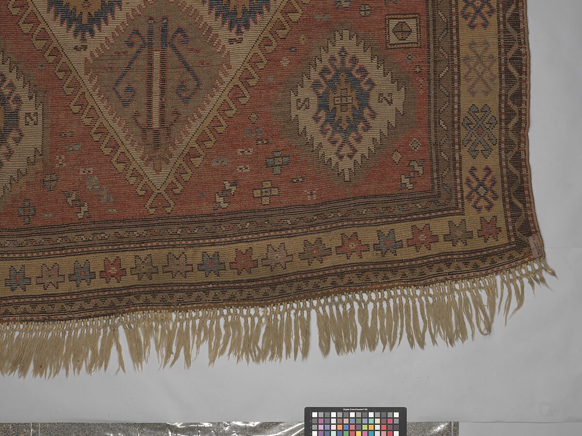 Carpet, Wool (warp, weft and pile); symmetrically knotted pile