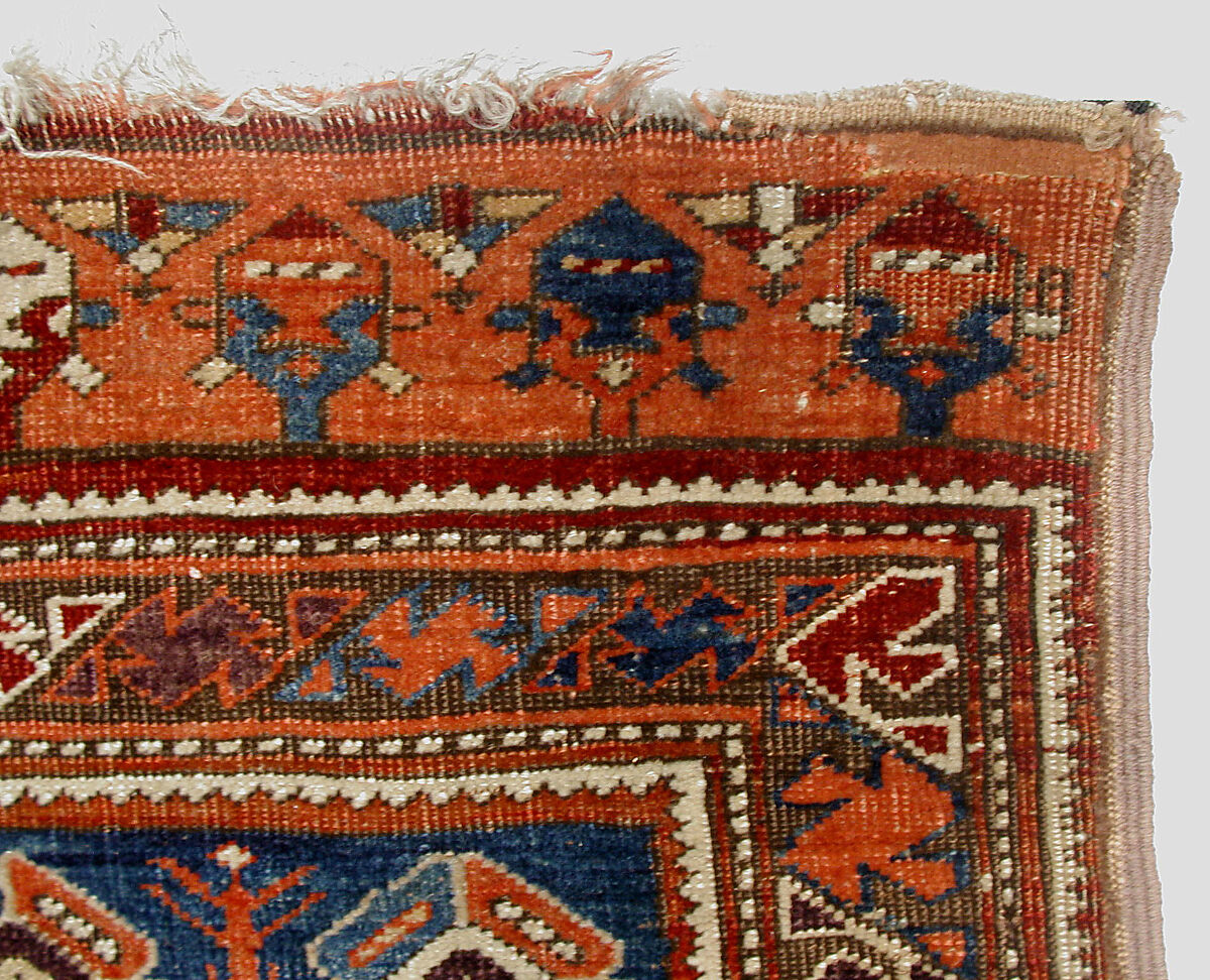 Tribal Carpet with Medallion Design, Wool (warp, weft and pile); symmetrically knotted pile