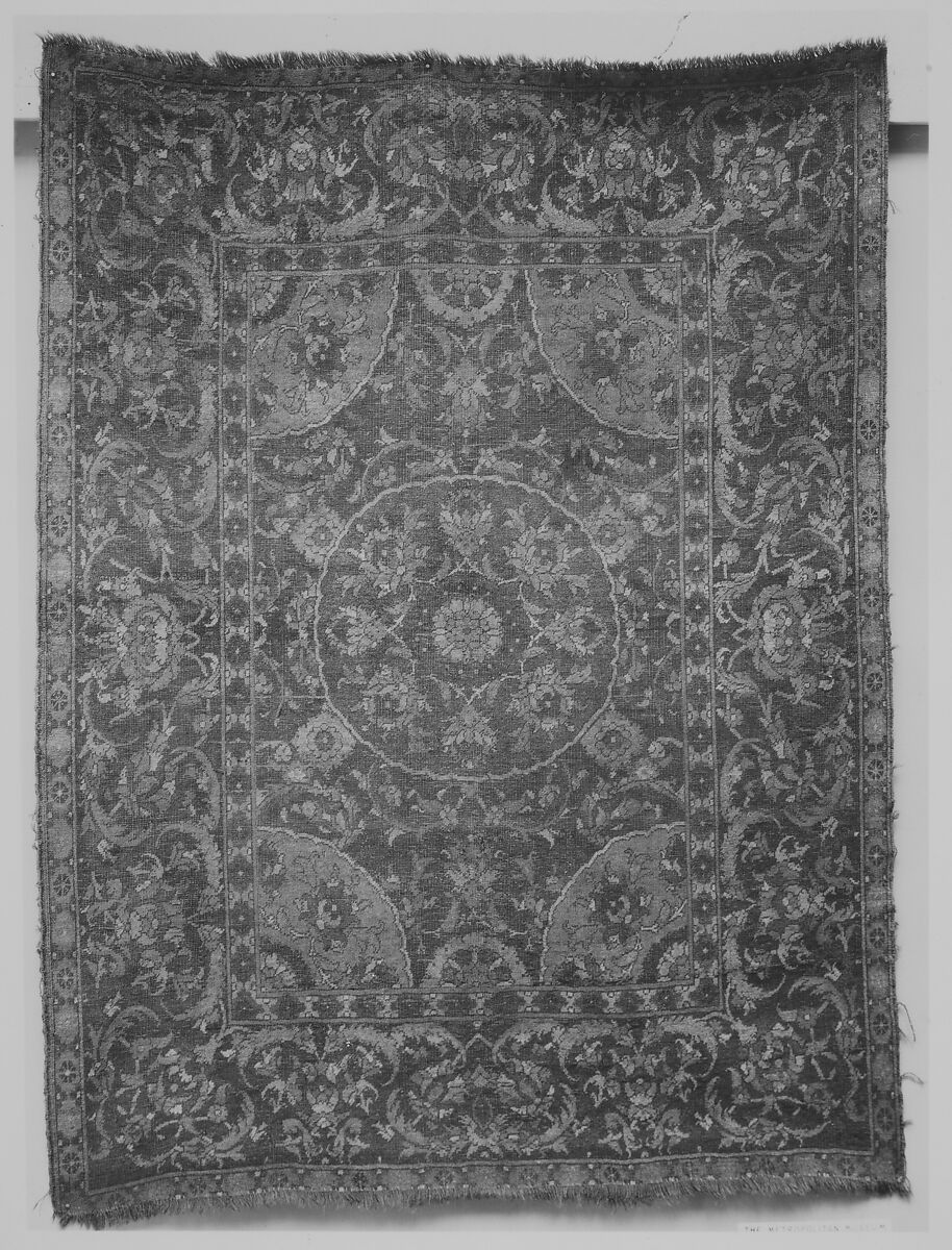 Carpet, Wool (warp, weft and pile); asymmetrically knotted pile