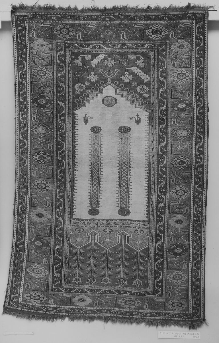Prayer Rug, Wool (warp, weft and pile); symmetrically knotted pile
