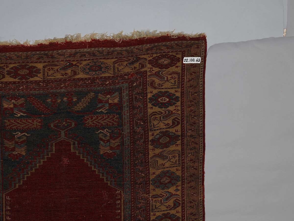 Carpet, Wool (warp, weft and pile); symmetrically knotted pile