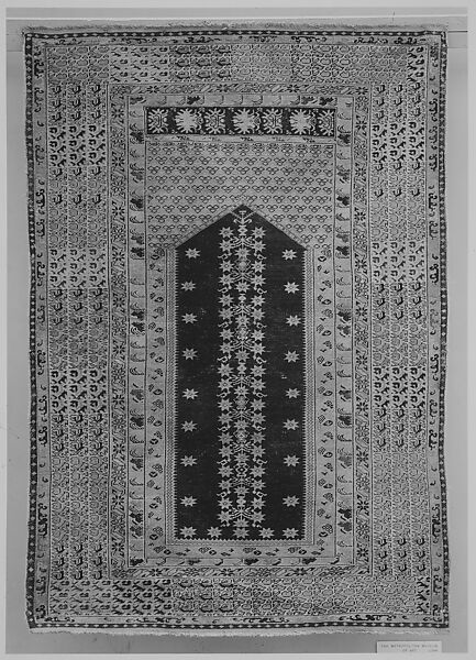 Carpet, Cotton, wool; symmetrically and asymmetrically knotted pile