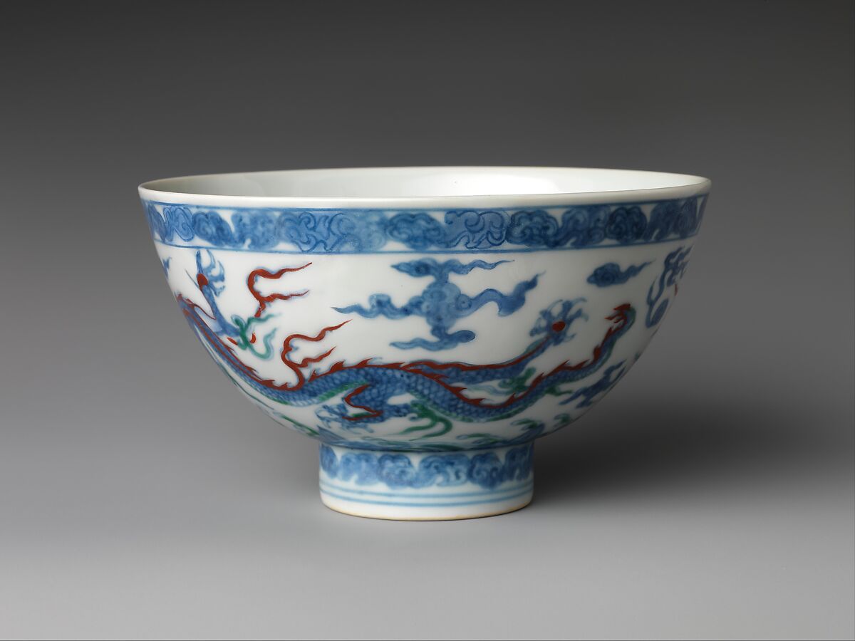 Bowl with dragons, Porcelain painted in underglaze cobalt blue and overglaze red and green enamels (Jingdezhen ware), China