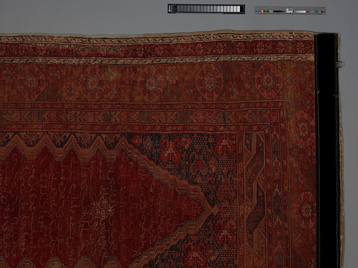 Prayer Rug with Inscription in Niche, Wool (warp, weft and pile); symmetrically knotted pile