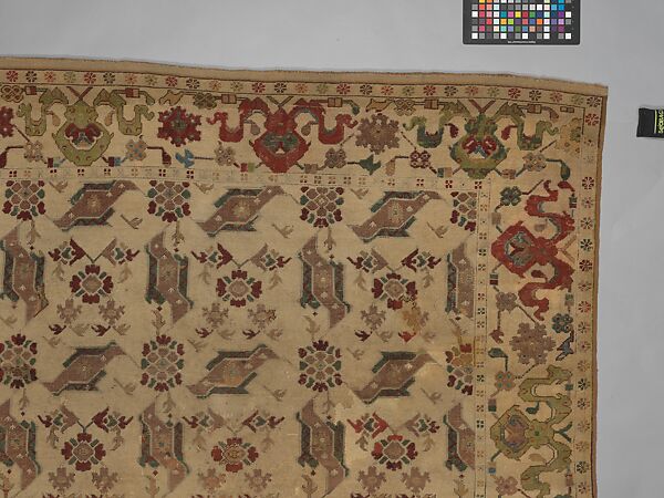 Bird carpet, Wool (warp, weft and pile); symmetrically knotted pile