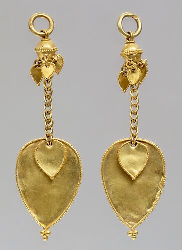 Earring (one of a pair)