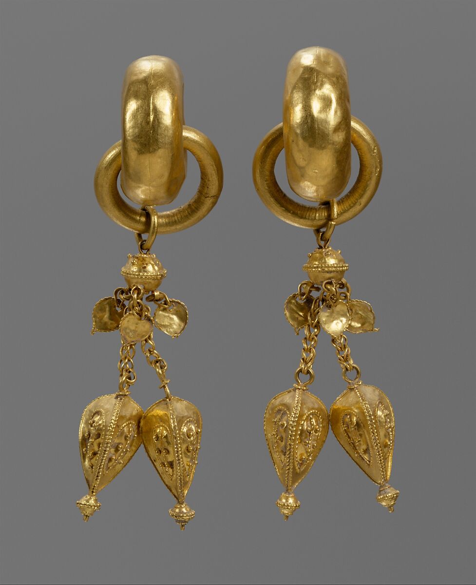 Earring (one of a pair), Gold, Korea 