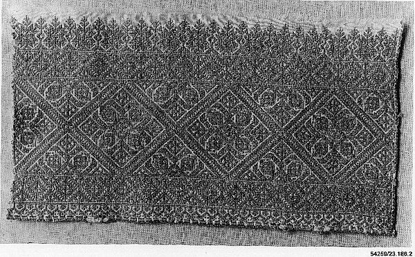 Border of a Cushion Cover