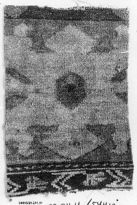 Carpet Fragment, Wool; symmetrically knotted pile 