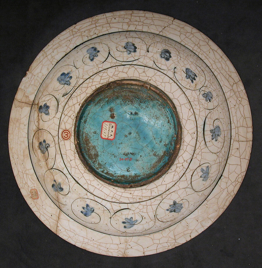 Dish, Stonepaste; underglaze painted
