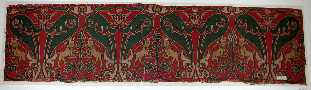 Textile Fragment, Silk; lampas