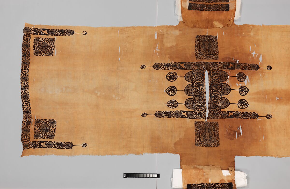 Tunic with Dionysian Ornament, Linen, wool; plain weave, tapestry weave