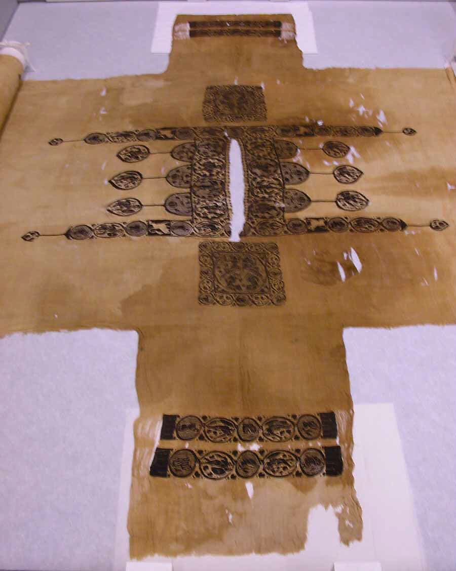 Tunic with Dionysian Ornament, Linen, wool; plain weave, tapestry weave