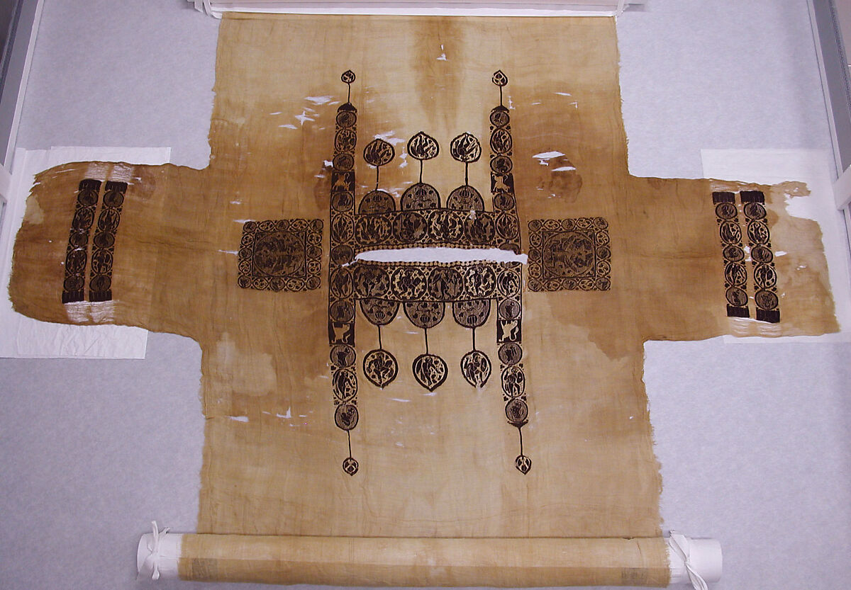 Tunic with Dionysian Ornament, Linen, wool; plain weave, tapestry weave