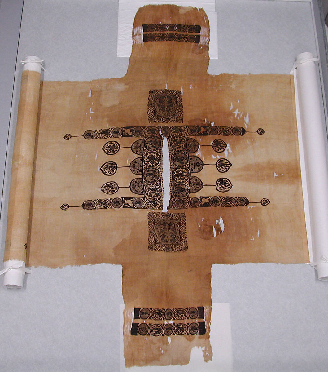 Tunic with Dionysian Ornament, Linen, wool; plain weave, tapestry weave