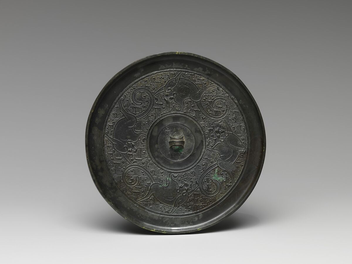 Mirror with four felines, Bronze, China