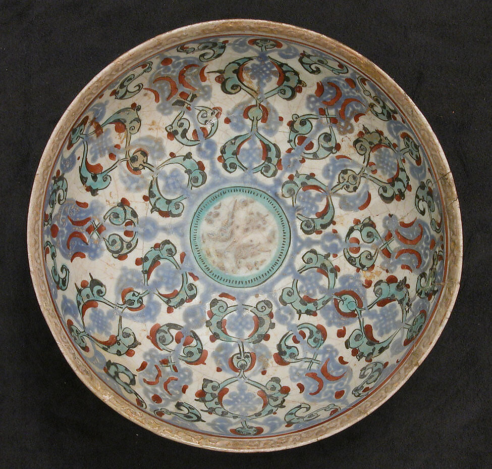 Bowl, Stonepaste; overglaze painted (mina'i) 