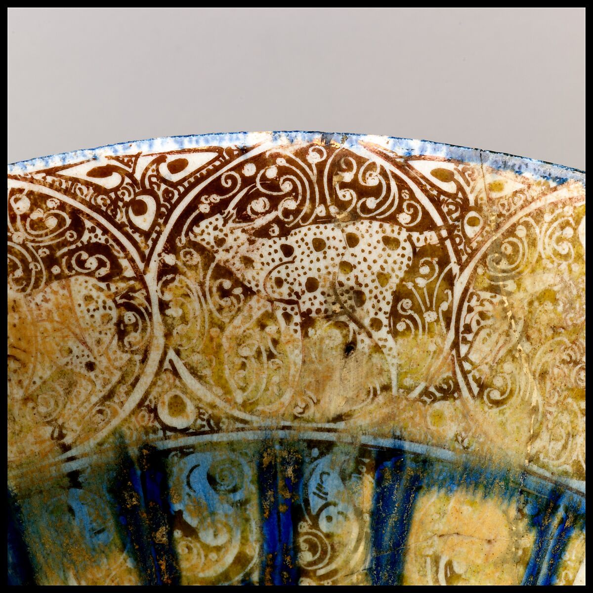 Bowl, Stonepaste; overglaze luster-painted on an opaque white glaze