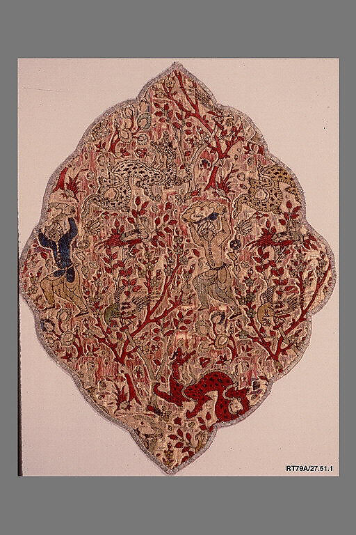 Textile Fragment, Silk; cut and voided velvet with continuous floats of flat metal thread